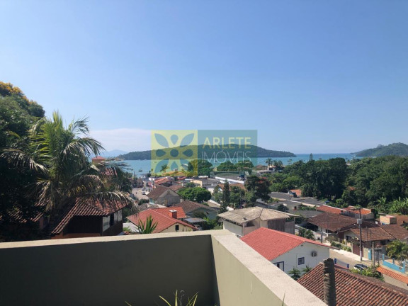 Imagem Casa com 2 Quartos à Venda, 280 m² em Centro - Porto Belo Imagem Casa com 2 Quartos à Venda, 280 m² em Centro - Porto Belo