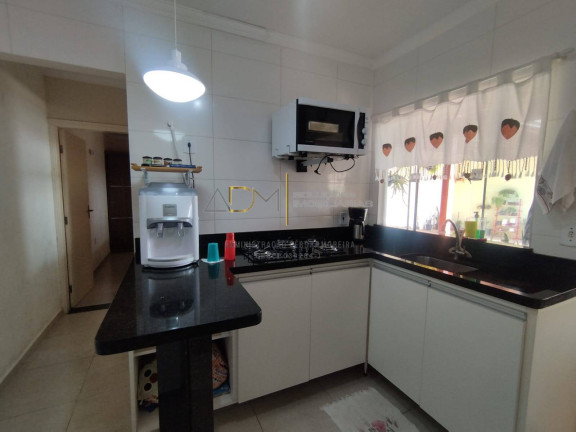 Imagem Casa com 2 Quartos à Venda, 261 m² em Jardim Itamarati - Botucatu