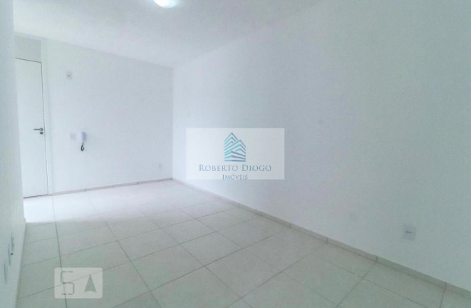Imagem Imóvel com 2 Quartos à Venda, 45 m² em Camorim - Rio De Janeiro Imagem Imóvel com 2 Quartos à Venda, 45 m² em Camorim - Rio De Janeiro