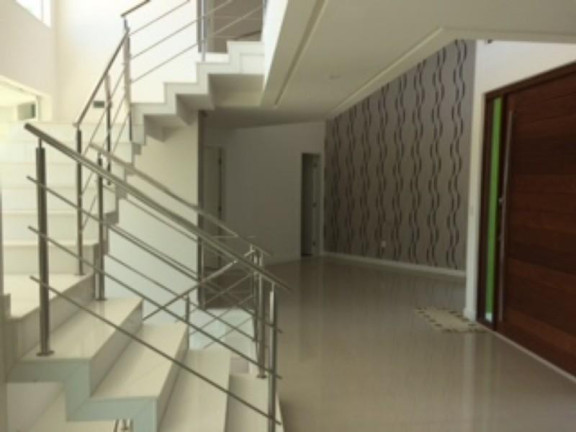 Imagem Casa à Venda, em Centro - Camaçari Imagem Casa à Venda, em Centro - Camaçari