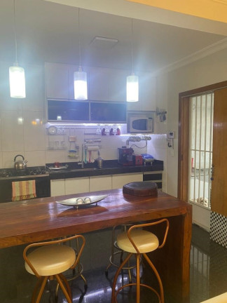 Imagem Casa com 3 Quartos à Venda, 150 m² em Cabral - Contagem Imagem Casa com 3 Quartos à Venda, 150 m² em Cabral - Contagem