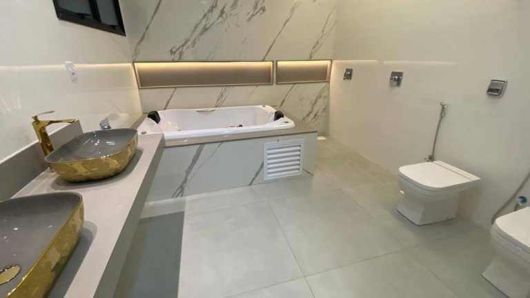 Imagem Sobrado com 4 Quartos à Venda, 274 m² em Goiânia