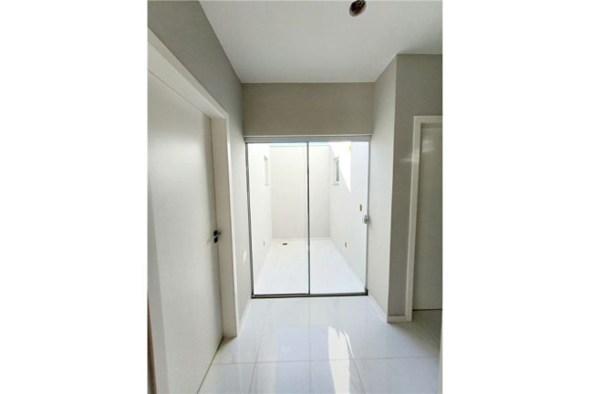 Imagem Casa com 3 Quartos à Venda, em Bela Vista - Palhoça Imagem Casa com 3 Quartos à Venda, em Bela Vista - Palhoça