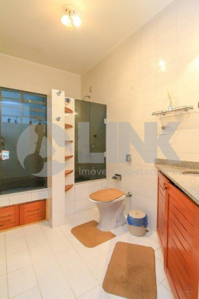 Imagem Casa com 3 Quartos à Venda, 180 m² em Passo Da Areia - Porto Alegre Imagem Casa com 3 Quartos à Venda, 180 m² em Passo Da Areia - Porto Alegre