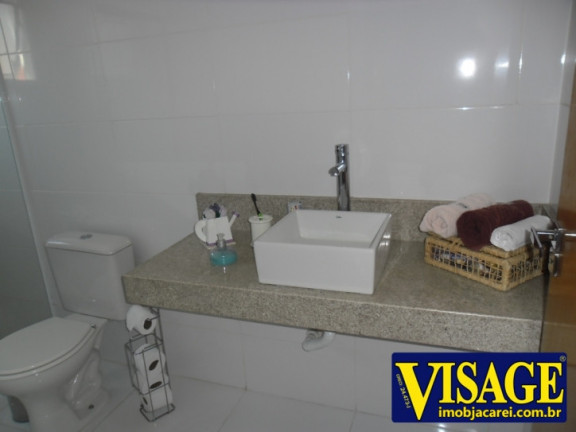Imagem Casa com 3 Quartos à Venda, em Vila Branca - Jacareí Imagem Casa com 3 Quartos à Venda, em Vila Branca - Jacareí