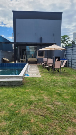 Imagem Casa com 3 Quartos à Venda, 230 m² em Jardim Jacinto - Jacareí Imagem Casa com 3 Quartos à Venda, 230 m² em Jardim Jacinto - Jacareí