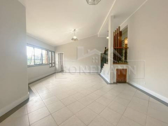 Imagem Casa com 3 Quartos à Venda, 335 m² em Coqueiros - Florianópolis