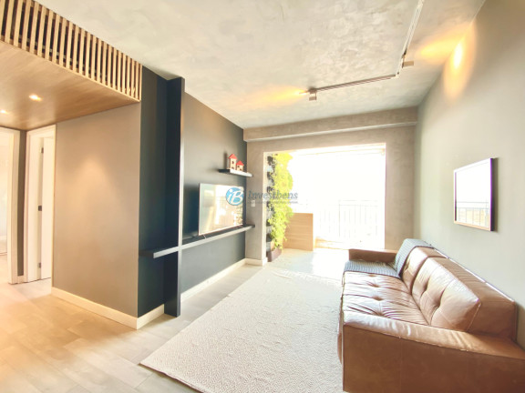 Apartamento com 2 Quartos à Venda, 82 m² em Centro - Curitiba
