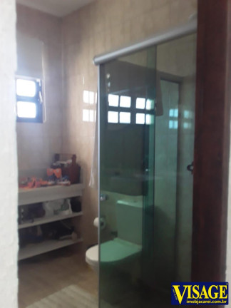 Imagem Casa com 4 Quartos à Venda,  em Jd. Colonia - Jacareí