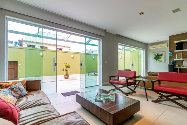 Imagem Casa com 7 Quartos à Venda, 595 m² em Humaitá Imagem Casa com 7 Quartos à Venda, 595 m² em Humaitá