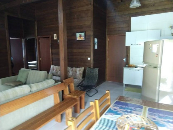 Imagem Casa com 3 Quartos para Temporada, 85 m² em Bombas - Bombinhas Imagem Casa com 3 Quartos para Temporada, 85 m² em Bombas - Bombinhas