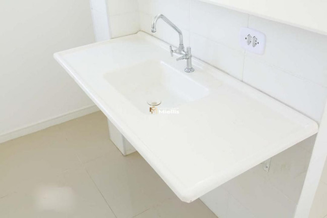 Imagem Imóvel com 2 Quartos à Venda, 50 m² em Vila Nova - Porto Alegre Imagem Imóvel com 2 Quartos à Venda, 50 m² em Vila Nova - Porto Alegre