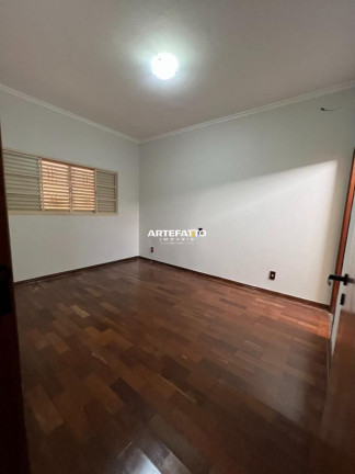 Imagem Casa com 3 Quartos à Venda, 180 m² em Prolongamento Jardim ângela Rosa - Franca Imagem Casa com 3 Quartos à Venda, 180 m² em Prolongamento Jardim ângela Rosa - Franca