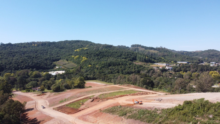 Imagem Terreno à Venda, 242 m² em Sao Joao - Bento Gonçalves Imagem Terreno à Venda, 242 m² em Sao Joao - Bento Gonçalves