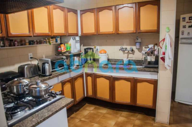 Imagem Apartamento com 3 Quartos à Venda, 179 m² em Copacabana - Rio De Janeiro Imagem Apartamento com 3 Quartos à Venda, 179 m² em Copacabana - Rio De Janeiro