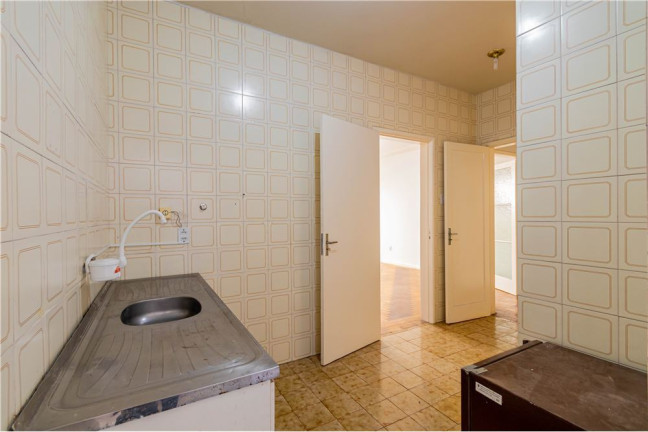 Imagem Imóvel com 3 Quartos à Venda, em Independência - Porto Alegre Imagem Imóvel com 3 Quartos à Venda, em Independência - Porto Alegre
