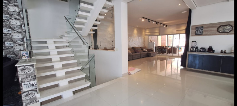 Imagem Casa com 4 Quartos à Venda, 474 m² em Jardim Flamboyant B - Atibaia Imagem Casa com 4 Quartos à Venda, 474 m² em Jardim Flamboyant B - Atibaia