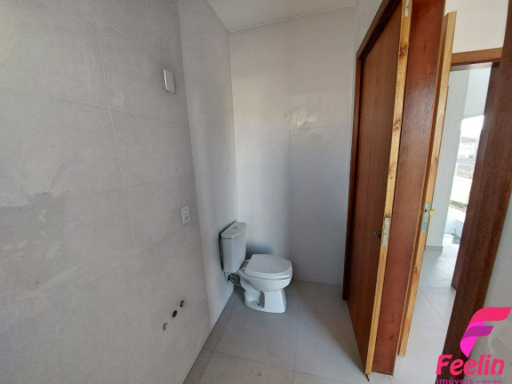 Imagem Casa com 3 Quartos à Venda, 127 m² em Campeche - Florianópolis Imagem Casa com 3 Quartos à Venda, 127 m² em Campeche - Florianópolis