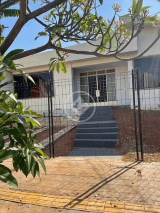 Imagem Casa com 4 Quartos à Venda, 290 m² em Setor Sul - Goiânia Imagem Casa com 4 Quartos à Venda, 290 m² em Setor Sul - Goiânia