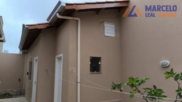 Imagem Casa com 3 Quartos à Venda, 247 m² em Candeias - Vitória Da Conquista Imagem Casa com 3 Quartos à Venda, 247 m² em Candeias - Vitória Da Conquista