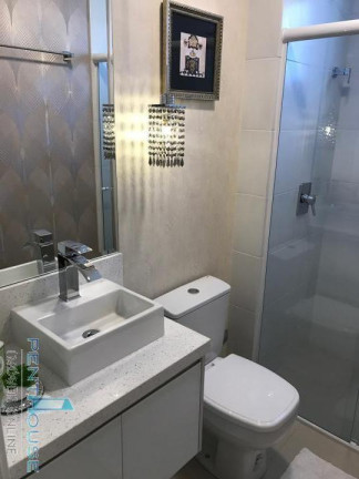 Imagem Apartamento com 2 Quartos à Venda, 71 m² em Centro - Camboriú