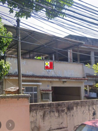 Imagem Casa com 4 Quartos à Venda, 117 m² em Olaria - Rio De Janeiro Imagem Casa com 4 Quartos à Venda, 117 m² em Olaria - Rio De Janeiro