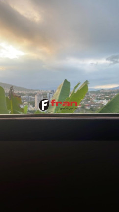 Imagem Casa com 6 Quartos à Venda, 200 m² em Córrego Grande - Florianópolis