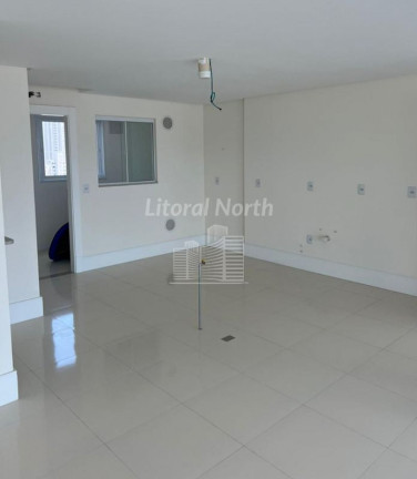 Imagem Apartamento com 3 Quartos à Venda, 130 m² em Centro - Balneário Camboriú