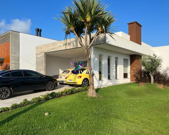Imagem Casa com 3 Quartos à Venda, 196 m² em Centenário - Torres
