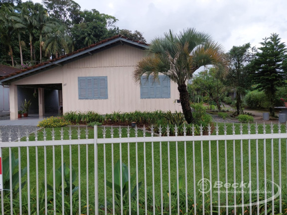 Imagem Terreno à Venda, 1.728 m² em Nova Brasília - Joinville Imagem Terreno à Venda, 1.728 m² em Nova Brasília - Joinville