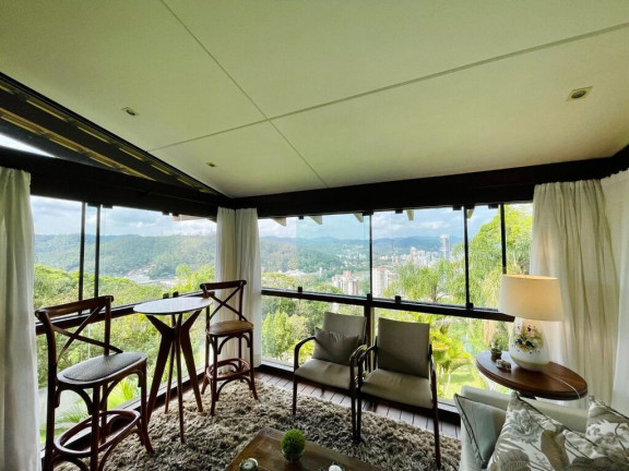 Imagem Casa com 4 Quartos à Venda, 350 m² em Ponta Aguda - Blumenau