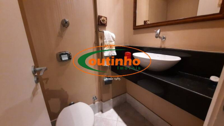 Imagem Apartamento com 4 Quartos à Venda, 171 m² em Tijuca - Rio De Janeiro Imagem Apartamento com 4 Quartos à Venda, 171 m² em Tijuca - Rio De Janeiro