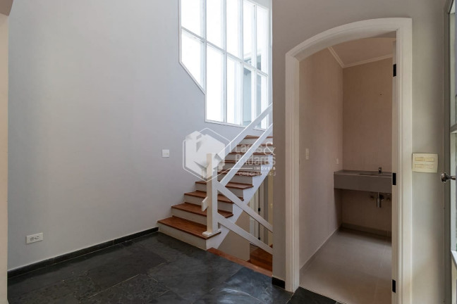 Imagem Casa com 4 Quartos à Venda, 260 m² em Jardim Morumbi - São Paulo