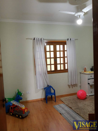 Imagem Casa com 3 Quartos à Venda, em Pq. Santo Antonio - Jacareí Imagem Casa com 3 Quartos à Venda, em Pq. Santo Antonio - Jacareí