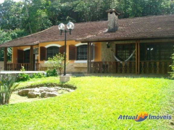 Casa com 6 Quartos à Venda, 226 m² em Comary - Teresópolis