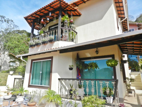 Imagem Casa com 4 Quartos à Venda, 161 m² em Vargem Grande - Teresópolis Imagem Casa com 4 Quartos à Venda, 161 m² em Vargem Grande - Teresópolis