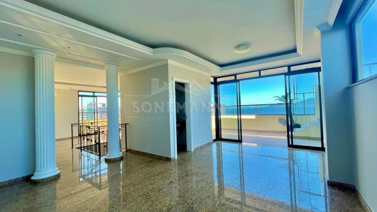 Imagem Cobertura com 3 Quartos à Venda, 240 m² em Kobrasol - São José