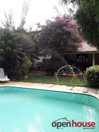 Casa com 7 Quartos à Venda, 380 m² em Capim Macio - Natal