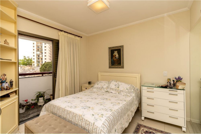 Imagem Imóvel com 3 Quartos à Venda, em Saúde - São Paulo Imagem Imóvel com 3 Quartos à Venda, em Saúde - São Paulo