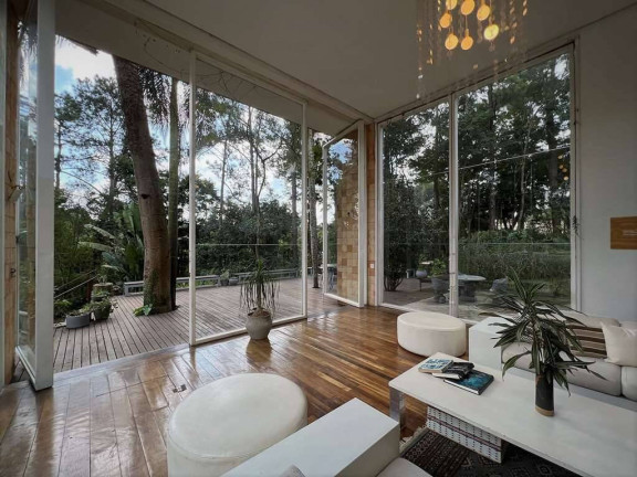 Imagem Casa com 6 Quartos à Venda,  em Vila Santo Antonio - Cotia