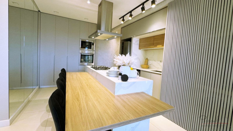 Imagem Apartamento com 2 Quartos à Venda, 132 m² em Centro - Florianópolis