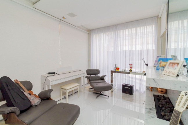 Imagem Casa com 3 Quartos à Venda, 500 m² em Analia Franco - São Paulo