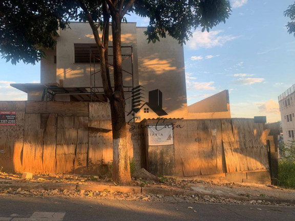 Foto do imóvel Terreno à Venda, 647 m² em Cabral - Contagem