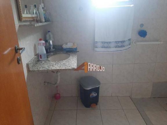 Imagem Casa com 2 Quartos à Venda, 165 m² em Jardim Três Marias - São Paulo Imagem Casa com 2 Quartos à Venda, 165 m² em Jardim Três Marias - São Paulo