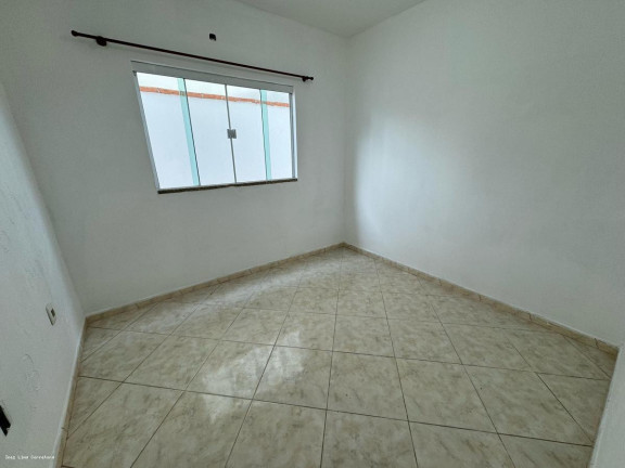 Imagem Casa com 5 Quartos à Venda, 250 m² em Pereque - Porto Belo