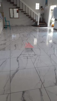 Imagem Casa com 4 Quartos à Venda, 357 m² em Josedy - Peruíbe