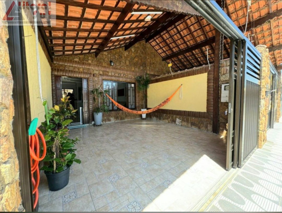 Casa com 2 Quartos à Venda, 75 m² em Tupi - Praia Grande