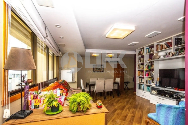 Imagem Apartamento com 3 Quartos à Venda, 87 m² em Passo Da Areia - Porto Alegre Imagem Apartamento com 3 Quartos à Venda, 87 m² em Passo Da Areia - Porto Alegre
