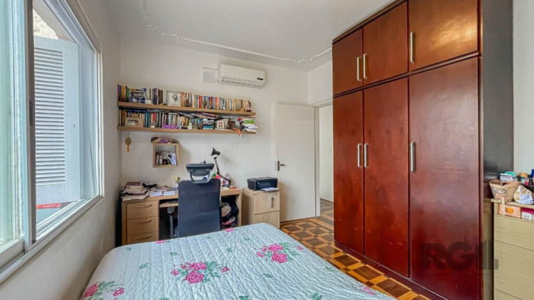 Imagem Imóvel com 3 Quartos à Venda, em Menino Deus - Porto Alegre Imagem Imóvel com 3 Quartos à Venda, em Menino Deus - Porto Alegre