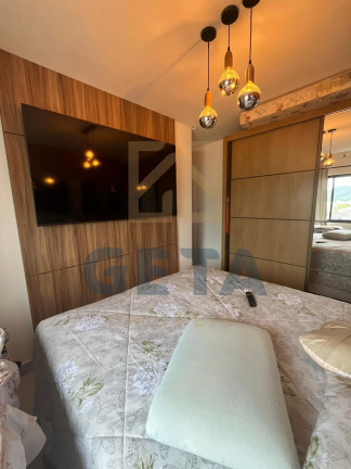 Imagem Apartamento com 2 Quartos à Venda, 47 m² em Areias - Camboriú